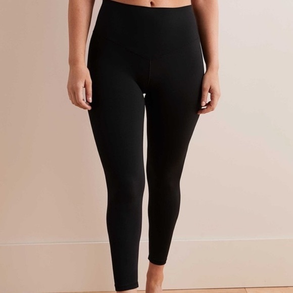AERIE PLAY Basic Black High Waist Ankle Leggings